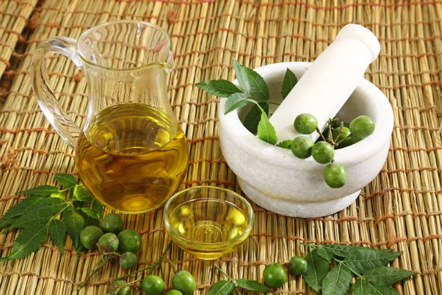 Top 5 Ayurvedic Oils That Help Make Thin Hair Thicker